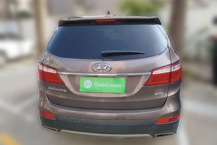 Used Hyundai Grand SantaFe 2013 3.0L 7-seat 4x4 Brown Interior Flagship Edition Exterior 4