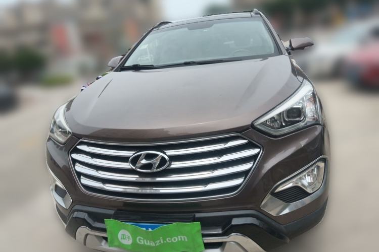 Used Hyundai Grand SantaFe 2013 3.0L 7-Seater Four-Wheel-Drive Comfort Edition Front