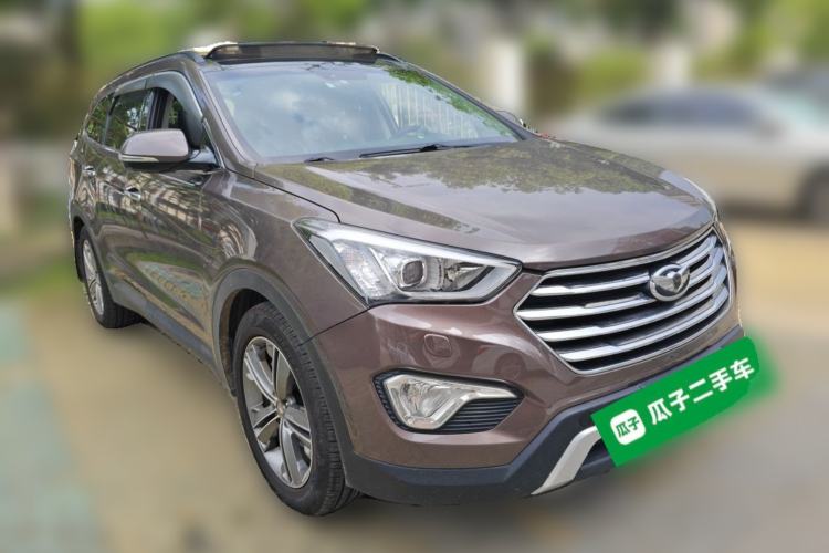 Used Hyundai Grand SantaFe 2013 2.2T 7-Seater Four-Wheel-Drive Luxury Edition Front Right 45 Deg