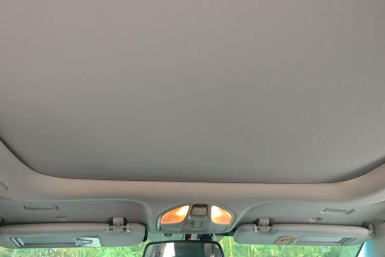 Used Hyundai Grand SantaFe 2013 3.0L 7-Seater Four-Wheel-Drive Comfort Edition Headliner