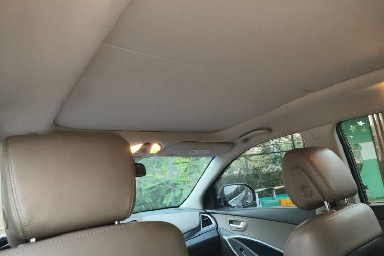 Used Hyundai Grand SantaFe 2013 2.2T 7-Seater Four-Wheel-Drive Comfort Edition Headliner