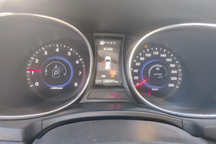 Used Hyundai Grand SantaFe 2013 3.0L 7-Seater 4x4 Flagship Edition Instrument Cluster