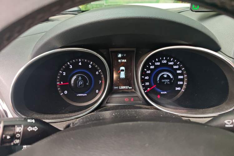 Used Hyundai Grand SantaFe 2013 3.0L 7-Seater Four-Wheel-Drive Comfort Edition Instrument Cluster