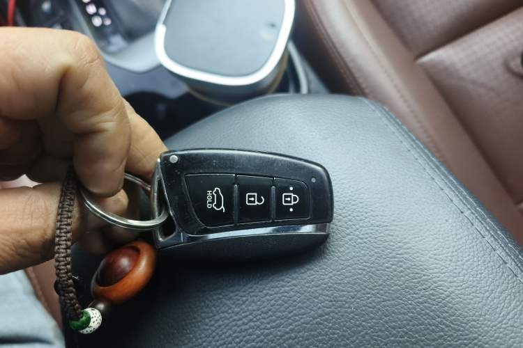 Used Hyundai Grand SantaFe 2013 2.2T 7-Seater Four-Wheel-Drive Flagship Edition Interior 1