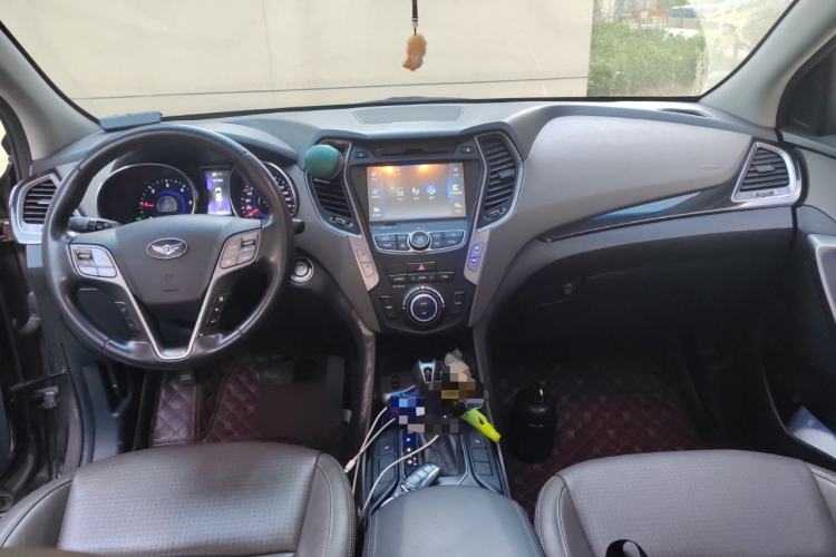 Used Hyundai Grand SantaFe 2013 2.2T 7-Seater Four-Wheel-Drive Comfort Edition Interior 2