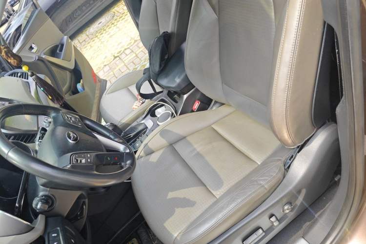 Used Hyundai Grand SantaFe 2013 2.2T 7-Seater Four-Wheel-Drive Luxury Edition Left Front Seat