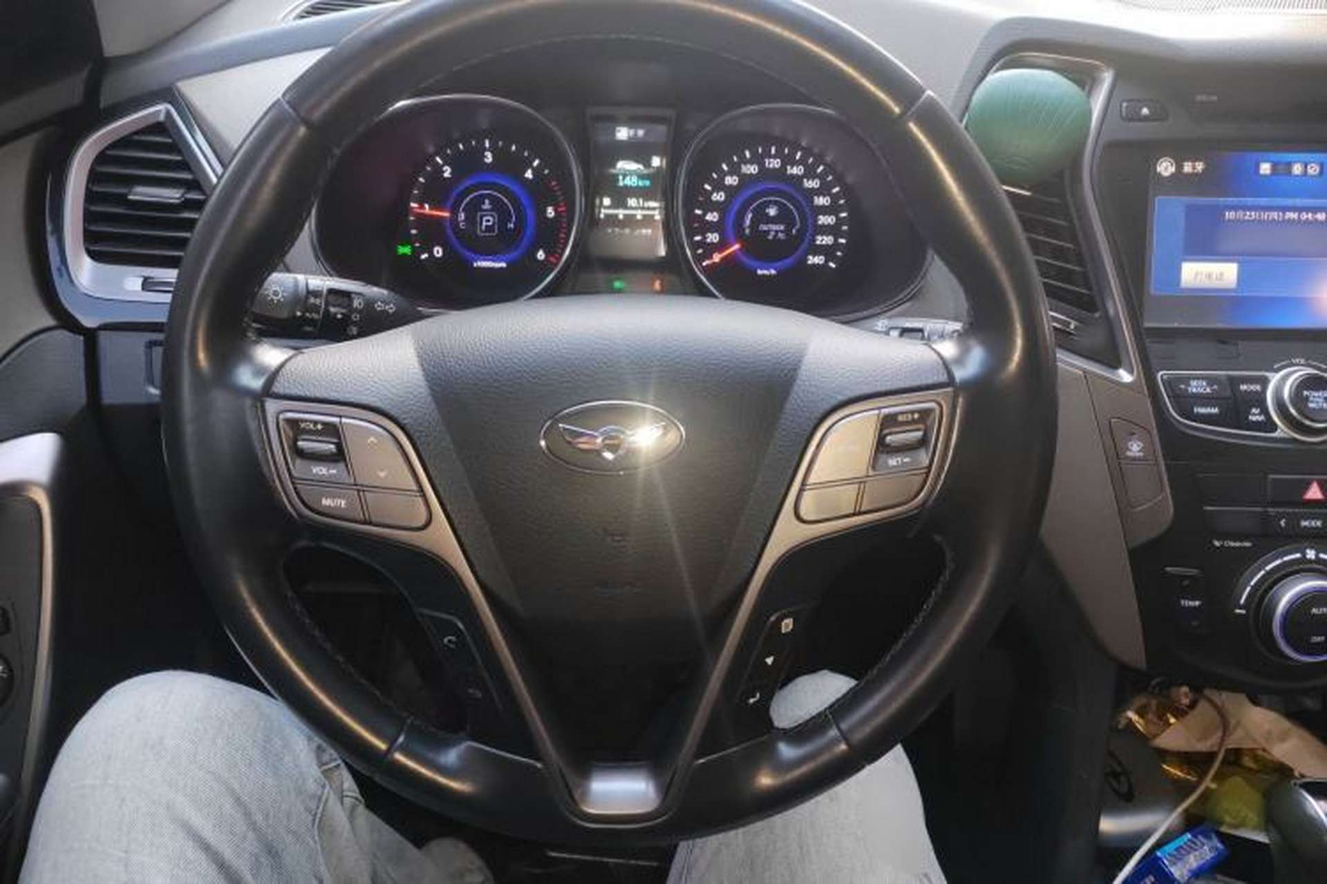 Used Hyundai Grand SantaFe 2013 2.2T 7-Seater Four-Wheel-Drive Comfort Edition Steering Wheel