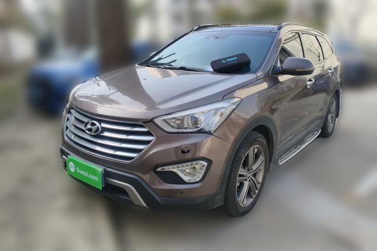 Used Hyundai Grand SantaFe 2013 3.0L 7-seat 4x4 Brown Interior Flagship Edition Guazi used car, China used car export, Used car for sale, Used  cars, Cheapest cars for sale