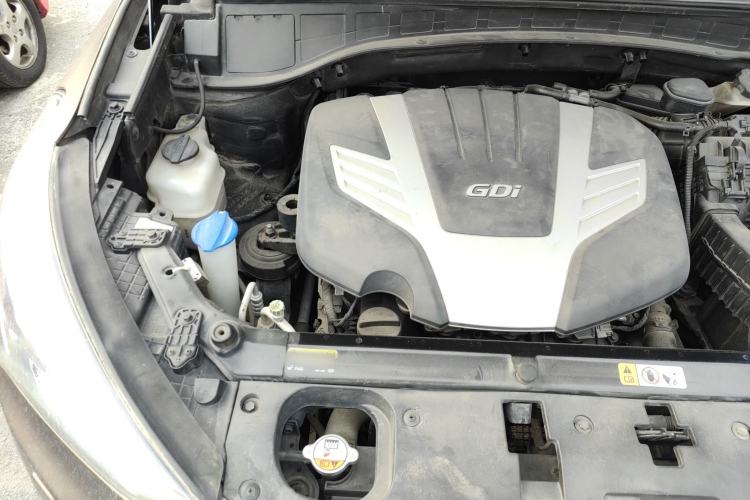Used Hyundai Grand SantaFe 2013 3.0L 7-Seater 4x4 Flagship Edition Engine Bay Right