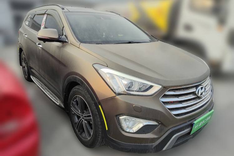 Used Hyundai Grand SantaFe 2013 3.0L 7-Seater 4x4 Flagship Edition Front Right 45 Deg