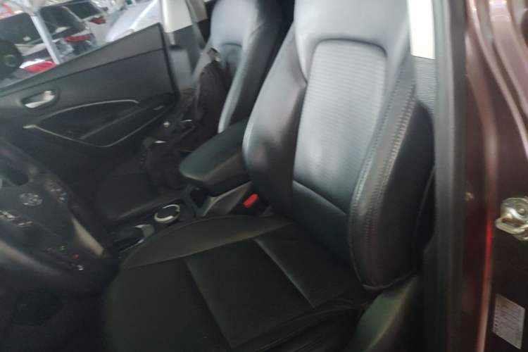 Used Hyundai Grand SantaFe 2013 2.2T 7-Seater Four-Wheel-Drive Comfort Edition Left Front Seat
