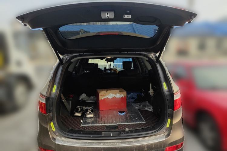 Used Hyundai Grand SantaFe 2013 3.0L 7-Seater 4x4 Flagship Edition Trunk