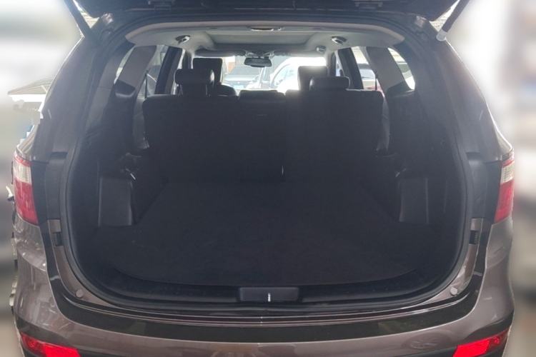 Used Hyundai Grand SantaFe 2013 2.2T 7-Seater Four-Wheel-Drive Comfort Edition Trunk