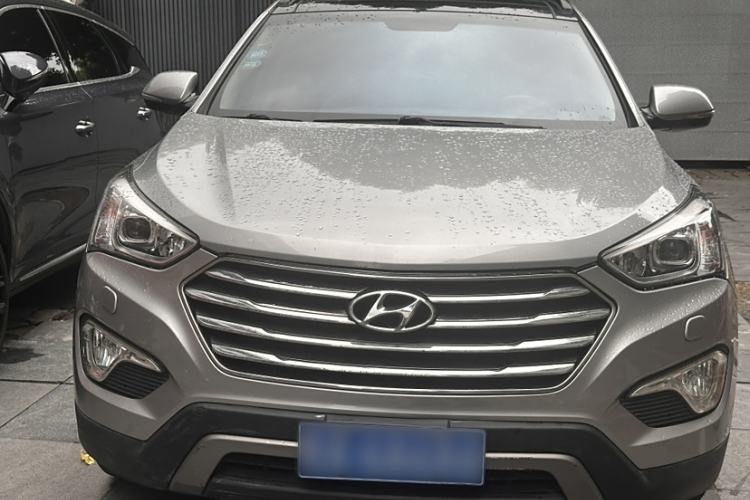 Used Hyundai Grand SantaFe 2013 3.0L 6-Seater Four-Wheel Drive Luxury Edition Exterior 4