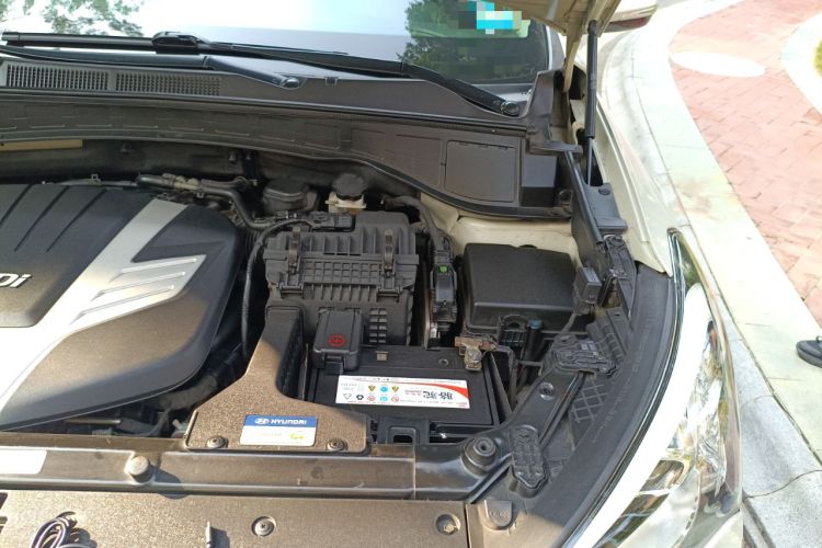 Used Hyundai Grand SantaFe 2013 3.0L 7-Seater 4x4 Flagship Edition Engine Bay Left