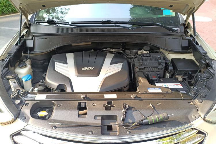 Used Hyundai Grand SantaFe 2013 3.0L 7-Seater 4x4 Flagship Edition Engine Bay