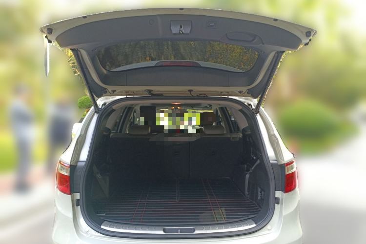 Used Hyundai Grand SantaFe 2013 3.0L 7-Seater 4x4 Flagship Edition Trunk