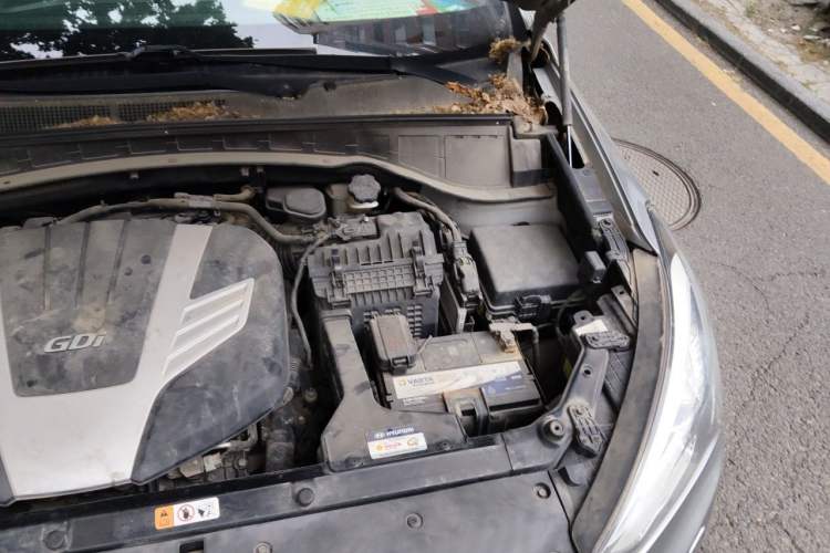 Used Hyundai Grand SantaFe 2013 3.0L 7-Seater 4x4 Flagship Edition Engine Bay Left
