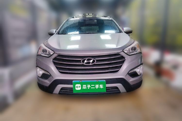 Used Hyundai Grand SantaFe 2013 3.0L 7-Seater Four-Wheel-Drive Comfort Edition Front