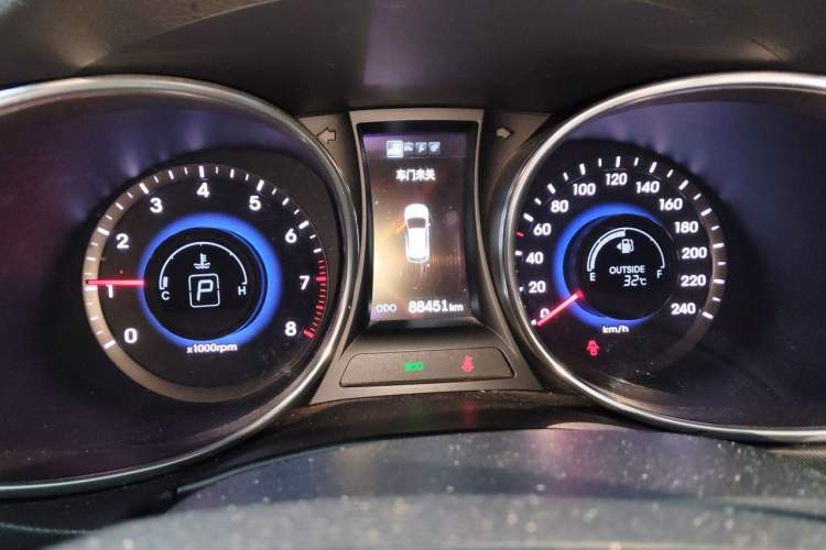 Used Hyundai Grand SantaFe 2013 3.0L 7-Seater 4x4 Flagship Edition Instrument Cluster