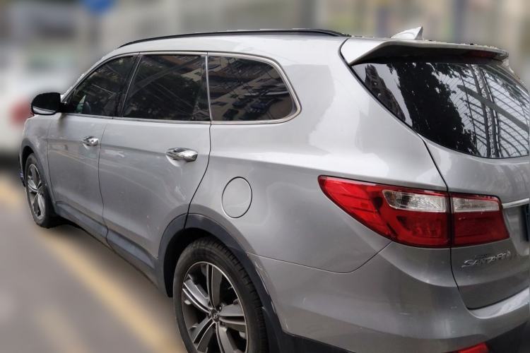 Used Hyundai Grand SantaFe 2013 3.0L 7-Seater 4x4 Flagship Edition Rear Left 45 Deg