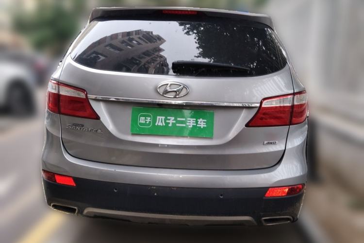 Used Hyundai Grand SantaFe 2013 3.0L 7-Seater 4x4 Flagship Edition Rear