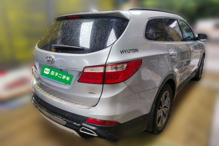 Used Hyundai Grand SantaFe 2013 3.0L 7-Seater Four-Wheel-Drive Comfort Edition Rear Right 45 Deg