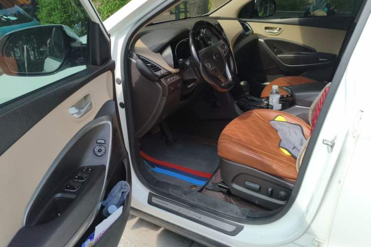 Used Hyundai Grand SantaFe 2013 2.2T 7-Seater Four-Wheel-Drive Comfort Edition Driver Seat