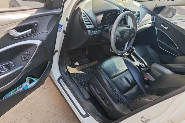 Used Hyundai Grand SantaFe 2013 3.0L 7-Seater 4x4 Flagship Edition Driver Seat