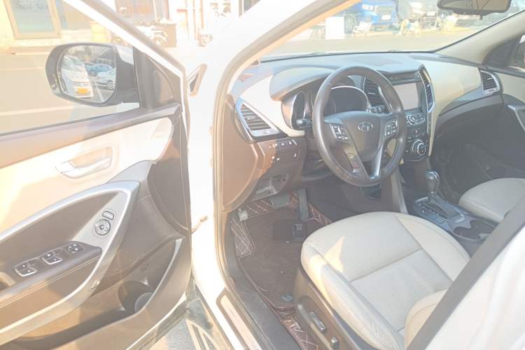 Used Hyundai Grand SantaFe 2013 2.2T 7-Seater Four-Wheel-Drive Comfort Edition Driver Seat