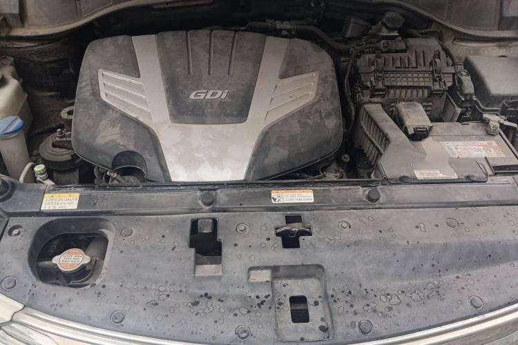 Used Hyundai Grand SantaFe 2013 3.0L 7-Seater Two-Wheel Drive Comfort Edition Engine Bay