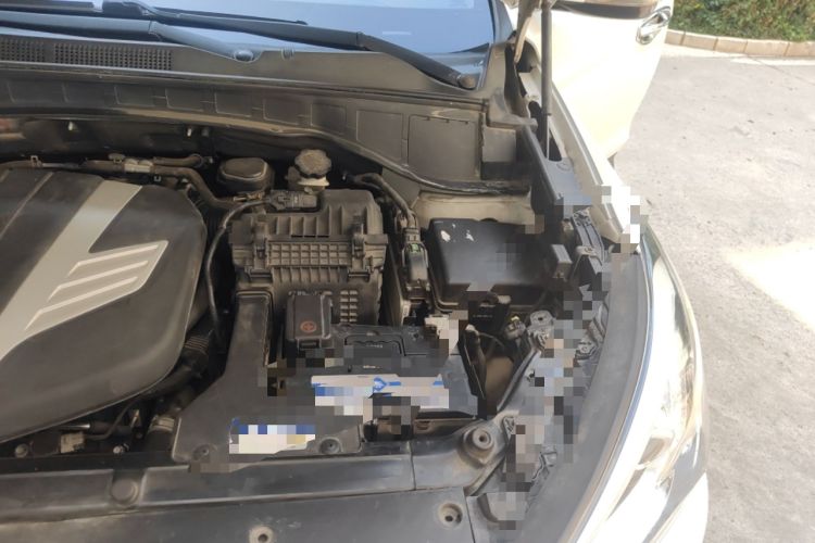 Used Hyundai Grand SantaFe 2013 3.0L 7-Seater Four-Wheel-Drive Comfort Edition Engine Bay Left