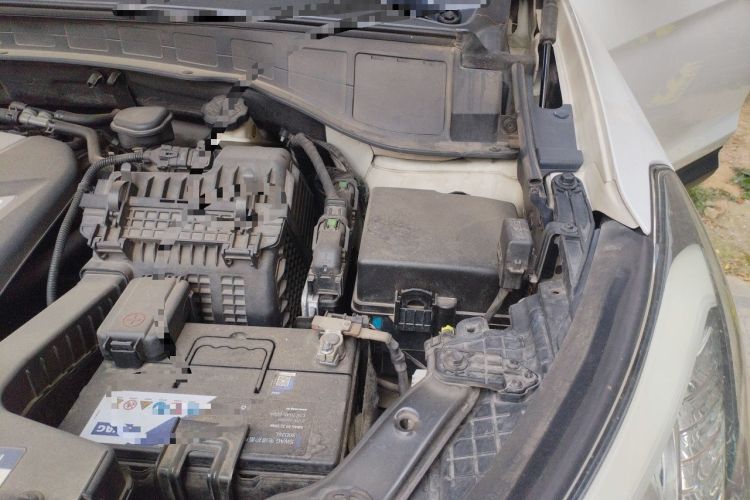 Used Hyundai Grand SantaFe 2013 3.0L 7-Seater Four-Wheel-Drive Comfort Edition Engine Bay Left