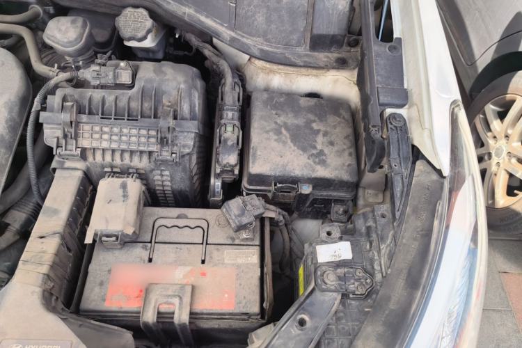 Used Hyundai Grand SantaFe 2013 3.0L 6-seat 4x4 Brown Interior Flagship Edition Engine Bay Left