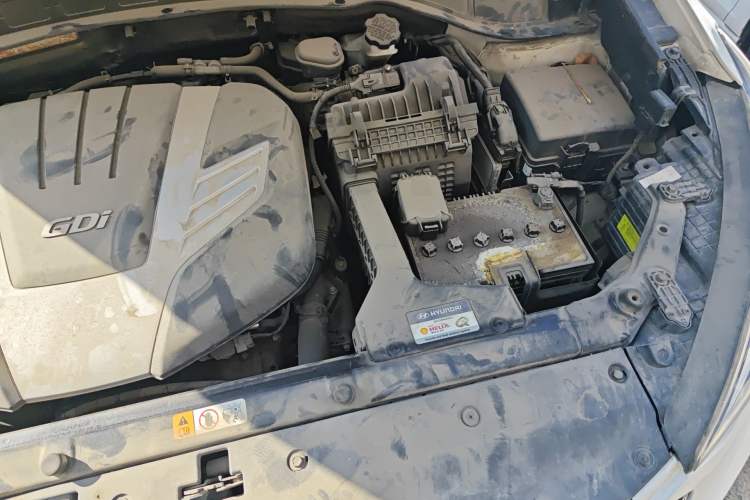 Used Hyundai Grand SantaFe 2013 3.0L 7-Seater 4x4 Flagship Edition Engine Bay Left