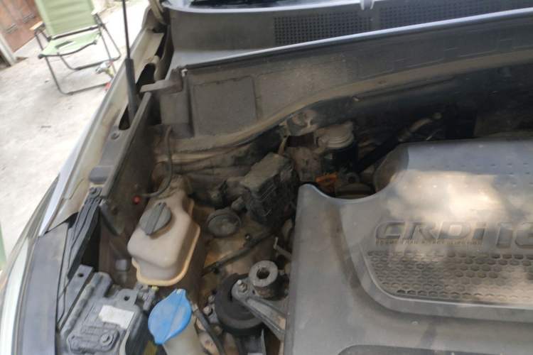 Used Hyundai Grand SantaFe 2013 2.2T 7-Seater Four-Wheel-Drive Luxury Edition Engine Bay Right
