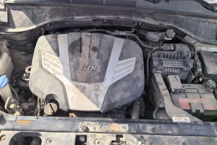 Used Hyundai Grand SantaFe 2013 3.0L 6-seat 4x4 Brown Interior Flagship Edition Engine Bay