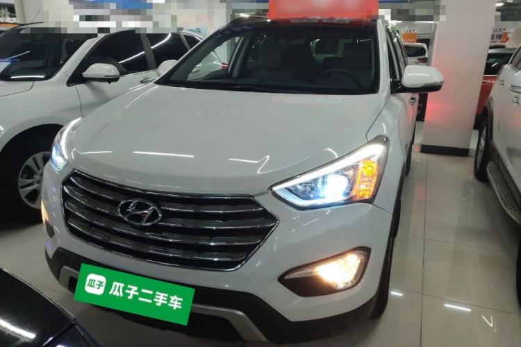 Used Hyundai Grand SantaFe 2013 3.0L 7-Seater Four-Wheel-Drive Comfort Edition Exterior 1