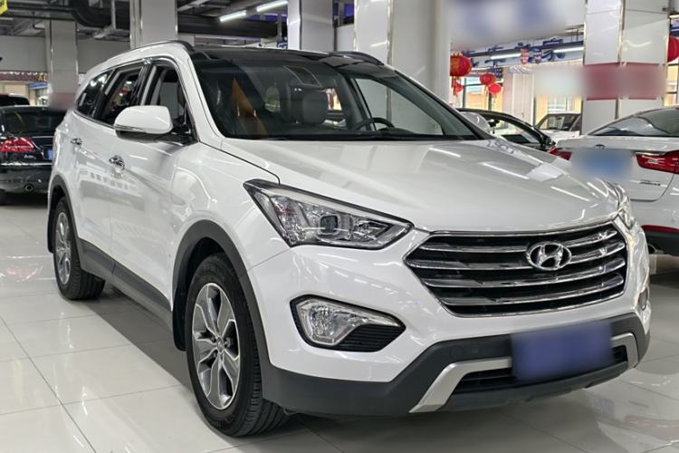 Used Hyundai Grand SantaFe 2013 3.0L 7-Seater Four-Wheel-Drive Comfort Edition Exterior 1