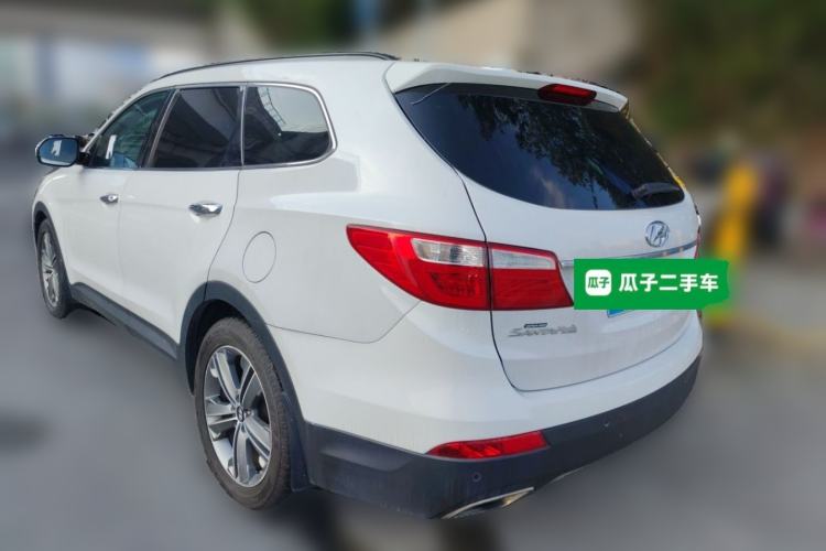 Used Hyundai Grand SantaFe 2013 3.0L 7-Seater 4x4 Flagship Edition Exterior 3