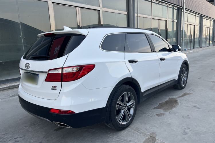 Used Hyundai Grand SantaFe 2013 3.0L 7-Seater 4x4 Flagship Edition Exterior 3