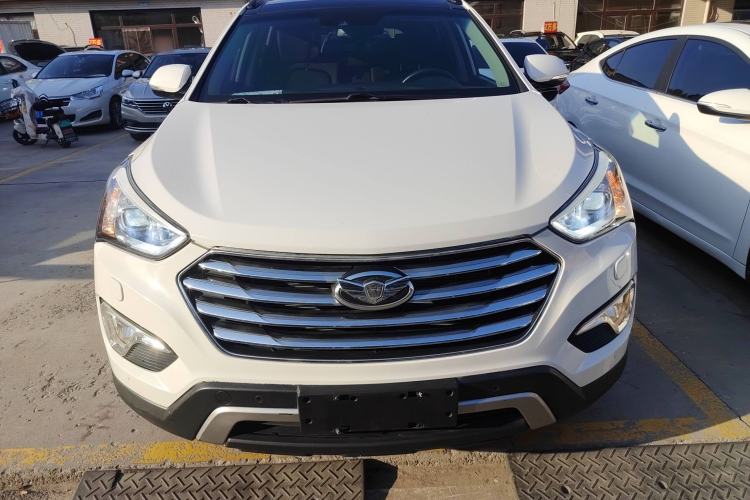Used Hyundai Grand SantaFe 2013 3.0L 7-Seater 4x4 Flagship Edition Front