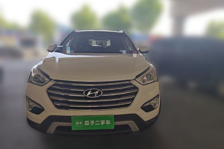 Used Hyundai Grand SantaFe 2013 3.0L 7-Seater Four-Wheel-Drive Comfort Edition Front