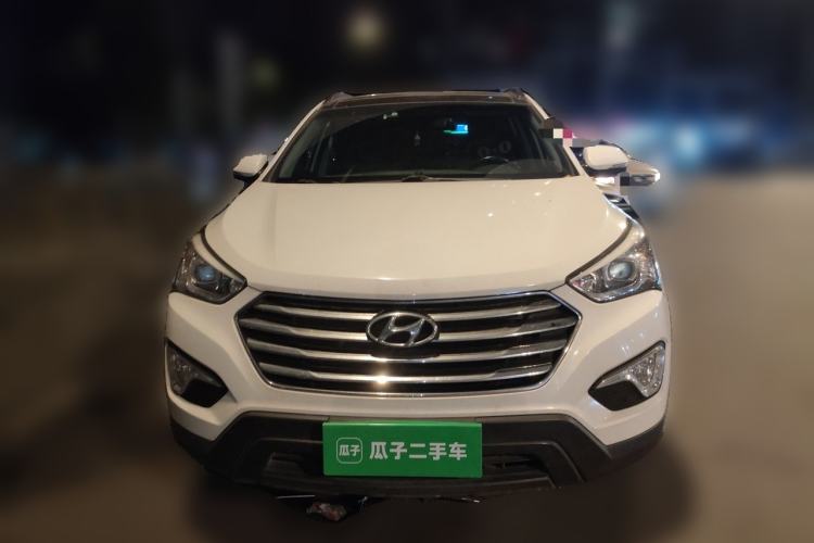 Used Hyundai Grand SantaFe 2013 3.0L 7-Seater Four-Wheel-Drive Comfort Edition Front