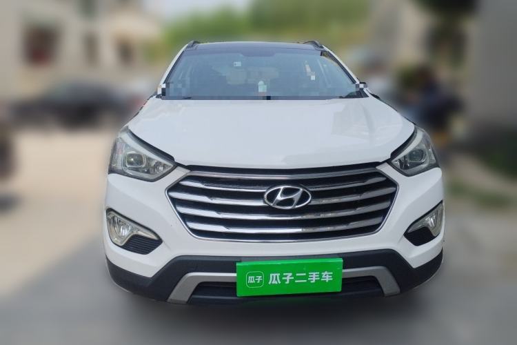 Used Hyundai Grand SantaFe 2013 3.0L 7-Seater Four-Wheel-Drive Comfort Edition Front