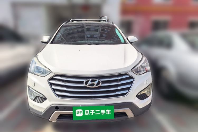 Used Hyundai Grand SantaFe 2013 3.0L 6-seat 4x4 Brown Interior Flagship Edition Front