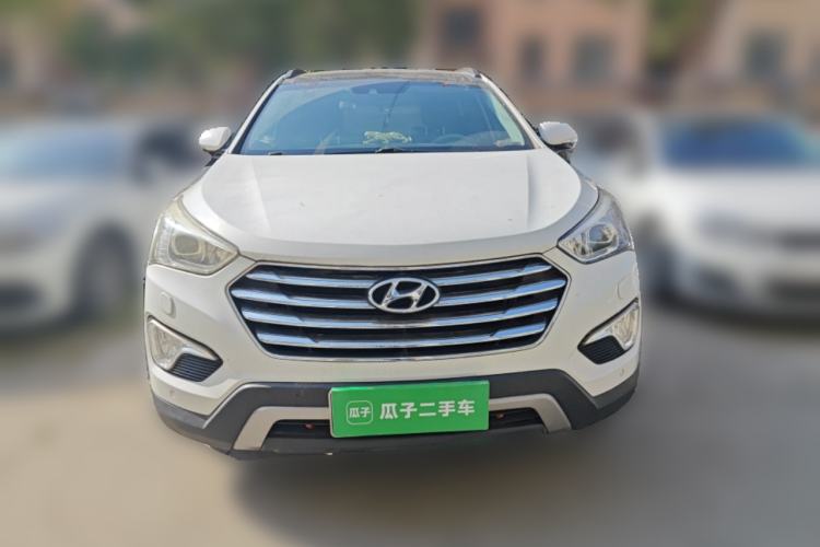 Used Hyundai Grand SantaFe 2013 3.0L 7-Seater 4x4 Flagship Edition Front