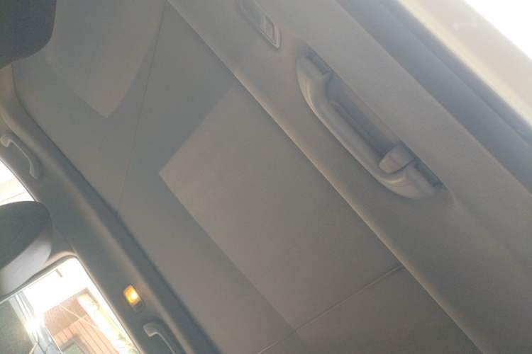 Used Hyundai Grand SantaFe 2013 3.0L 7-Seater Four-Wheel-Drive Comfort Edition Headliner