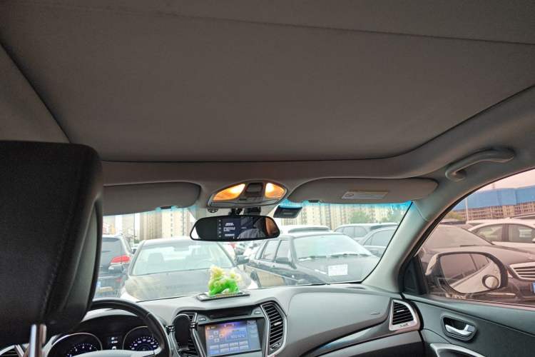 Used Hyundai Grand SantaFe 2013 3.0L 7-Seater Four-Wheel-Drive Comfort Edition Headliner