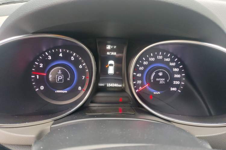Used Hyundai Grand SantaFe 2013 3.0L 7-Seater Four-Wheel-Drive Comfort Edition Instrument Cluster